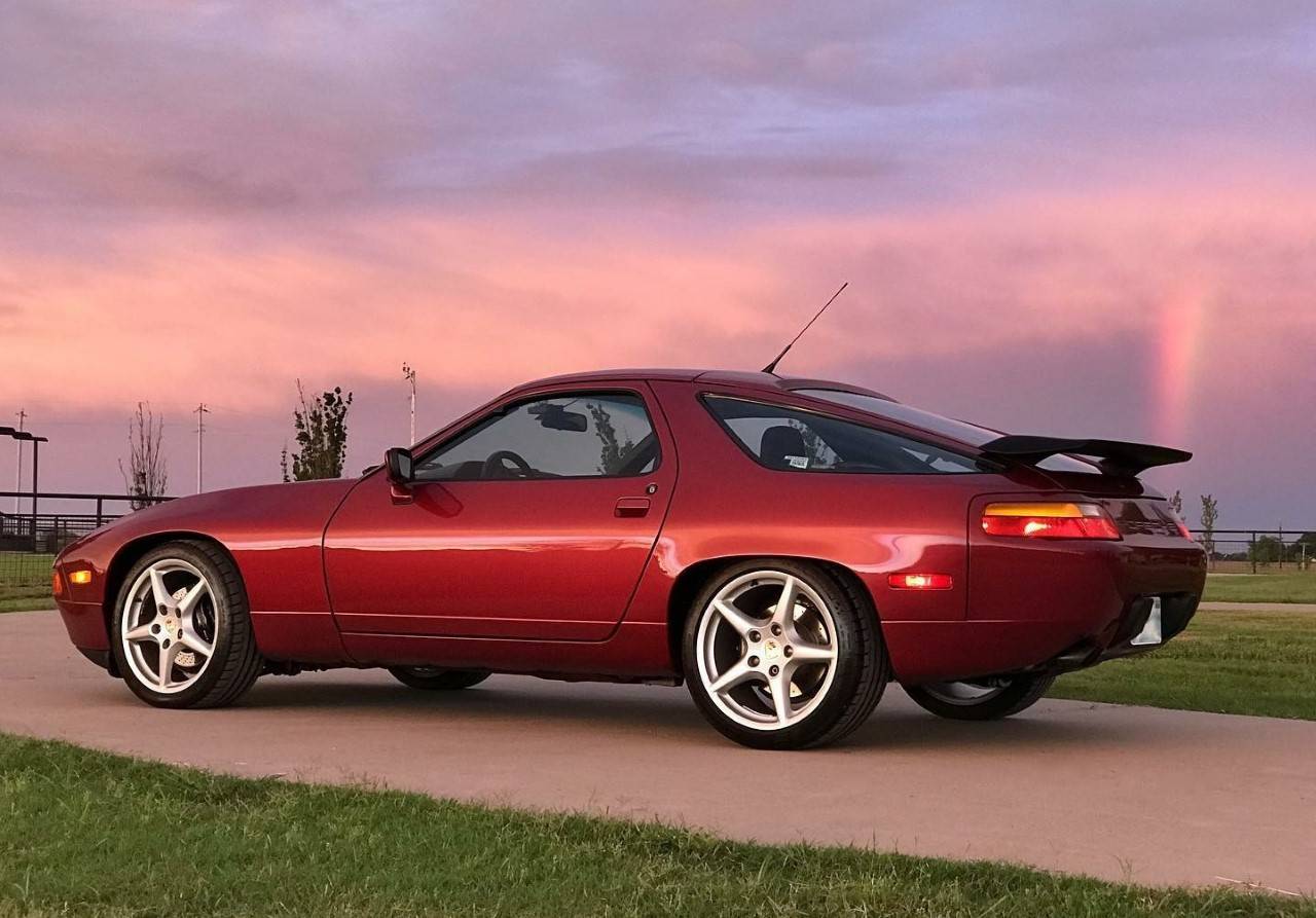 Porsche 928 GTS